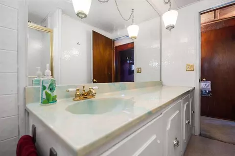 Bath - 245 Millbrook Rd, Blanchard, MI 49310 photo 2 of 2