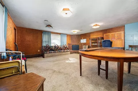 Living - 245 Millbrook Rd, Blanchard, MI 49310 photo 2 of 7