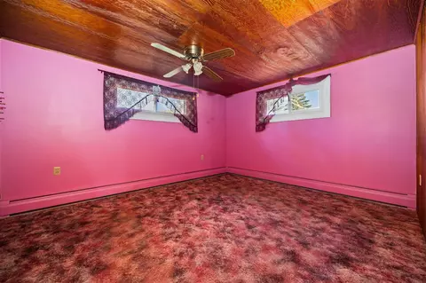 Bedroom - 245 Millbrook Rd, Blanchard, MI 49310 photo 2 of 4