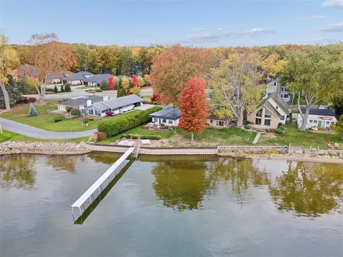 2016 Lake, Holland, MI 49424