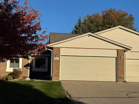867 Creekridge, Holland, MI 49423