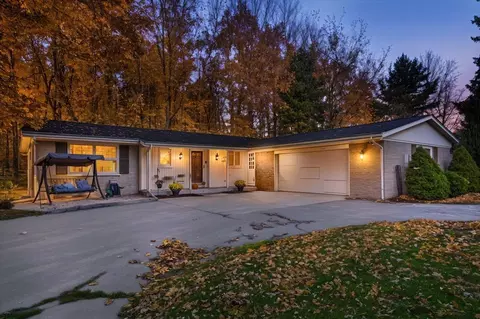 3913 Stonegate, Kalamazoo, MI 49004