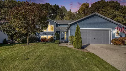 1061 Legacy, Comstock Park, MI 49321