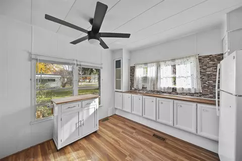 Kitchen - 9260 Charmin, Jackson, MI 49201 photo 3 of 3