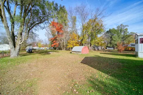 Exterior - 9260 Charmin, Jackson, MI 49201 photo 3 of 10