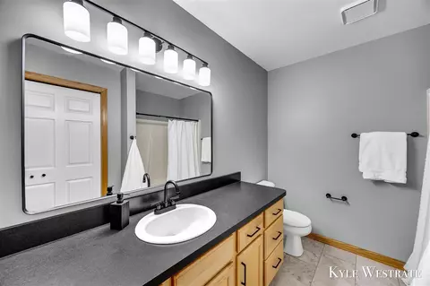 Bath - 4101 White Pne, Dorr, MI 49323 photo 6 of 8