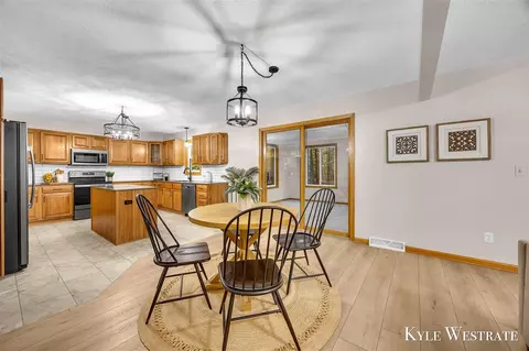 Dining - 4101 White Pne, Dorr, MI 49323 photo 1 of 3