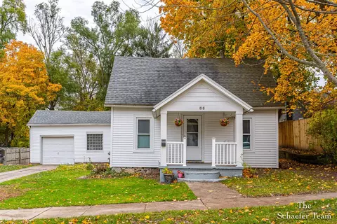 818 Pleasant, Belding, MI 48809