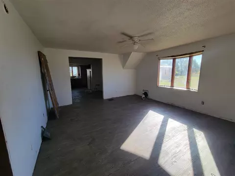 Living - 389 Prairie Riv, Bronson, MI 49028 photo 2 of 2