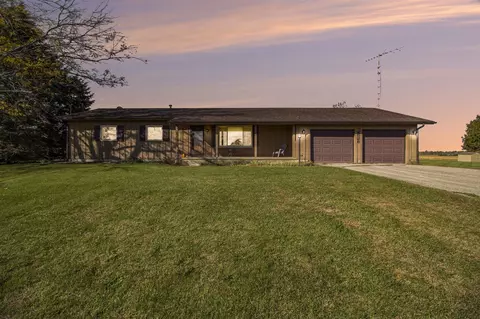 4926 Lima Ctr, Ann Arbor, MI 48103