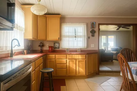 Kitchen - 529 Brewer, Marshall, MI 49068 photo 1 of 2
