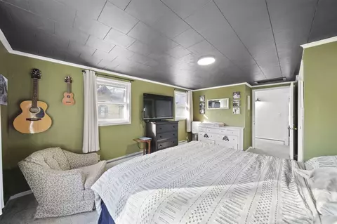 Bedroom - 209 Hanover, Concord, MI 49237 photo 7 of 7
