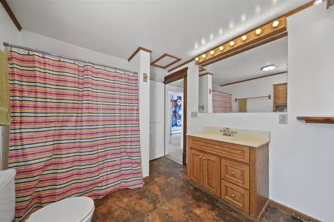 Bath - 209 Hanover, Concord, MI 49237 photo 3 of 3
