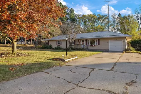 813 E Alice, Whitehall, MI 49461