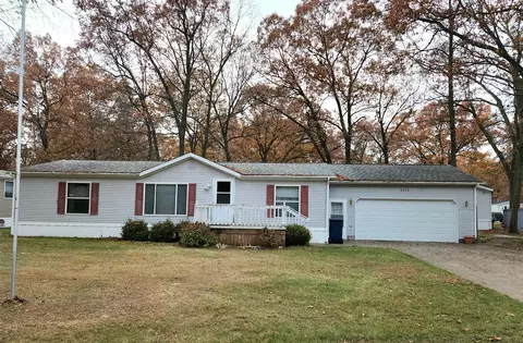 2379 Lincoln Park, Muskegon, MI 49442