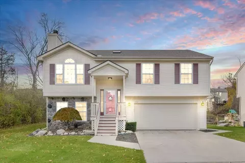 5754 Lockwood, Waterford, MI 48329