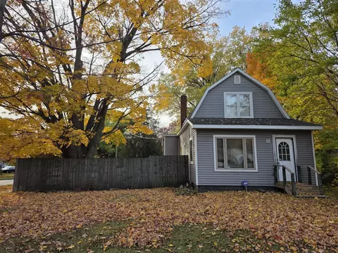 620 Bailey, South Haven, MI 49090