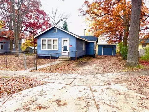 403 Collins, Muskegon, MI 49444