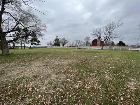 V/l E Blue Water, Ionia, MI 48846