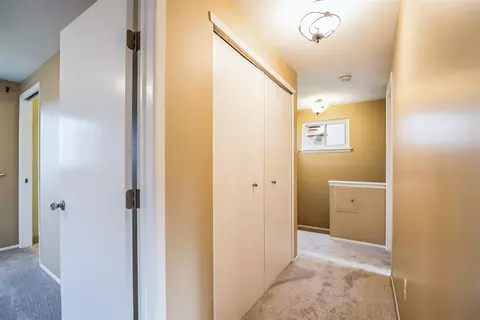 Entry Way - 533 Forestbrooke, Saline, MI 48176 photo 4 of 4