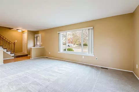 Living - 533 Forestbrooke, Saline, MI 48176 photo 3 of 7