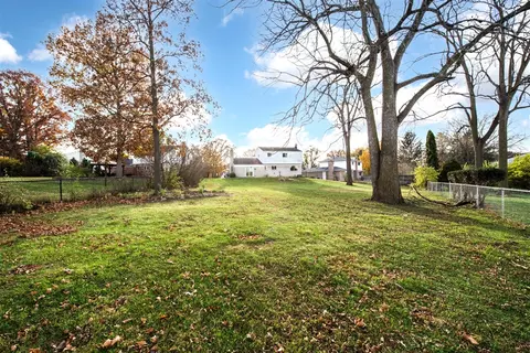 Exterior - 533 Forestbrooke, Saline, MI 48176 photo 2 of 11