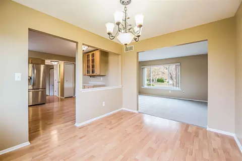 Living - 533 Forestbrooke, Saline, MI 48176 photo 4 of 7