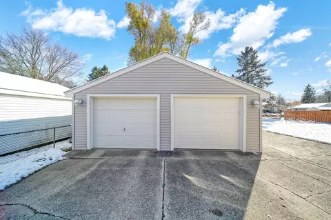 Exterior - 1273 E Southfield, Jackson, MI 49203 photo 3 of 9
