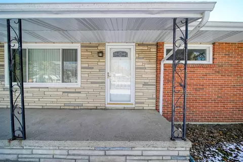 Exterior - 1273 E Southfield, Jackson, MI 49203 photo 2 of 9