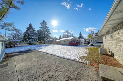 Exterior - 1273 E Southfield, Jackson, MI 49203 photo 5 of 9