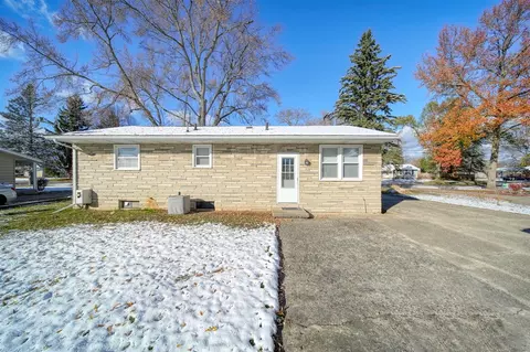 Exterior - 1273 E Southfield, Jackson, MI 49203 photo 4 of 9