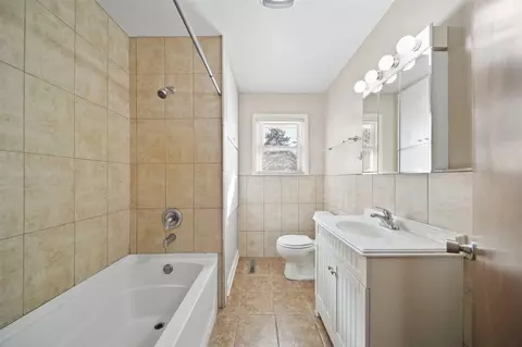 Bath - 1273 E Southfield, Jackson, MI 49203 photo 1 of 1