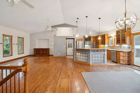 Living - 6000 San Luray, Gregory, MI 48137 photo 3 of 8
