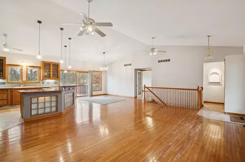 Living - 6000 San Luray, Gregory, MI 48137 photo 6 of 8