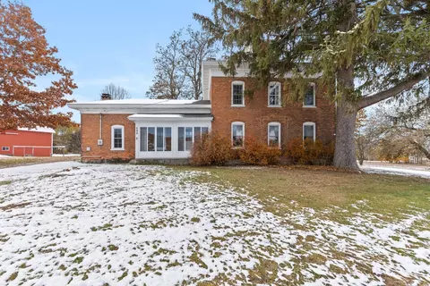 688 Pierce, Plainwell, MI 49080