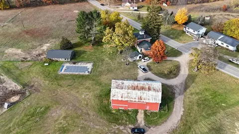 View/Area - 688 Pierce, Plainwell, MI 49080 photo 2 of 4