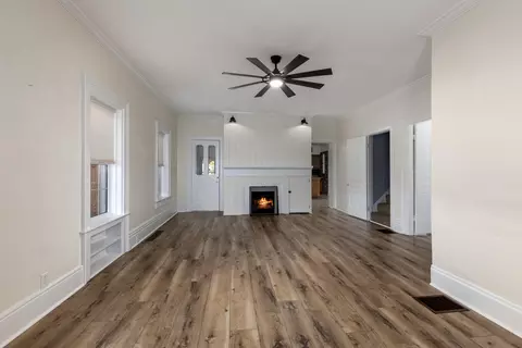 Living - 688 Pierce, Plainwell, MI 49080 photo 3 of 5