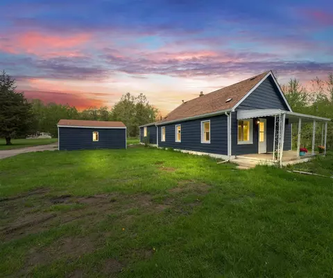 24108 Martinsville, Belleville, MI 48111