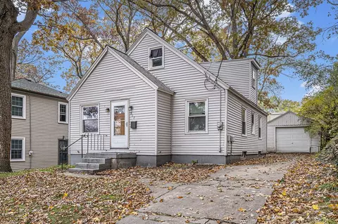927 Merrifield, Grand Rapids, MI 49507