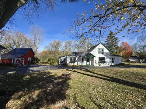 180 Reading, Hillsdale, MI 49242