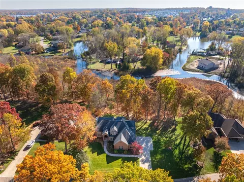 8761 River Run, White Lake, MI 48386
