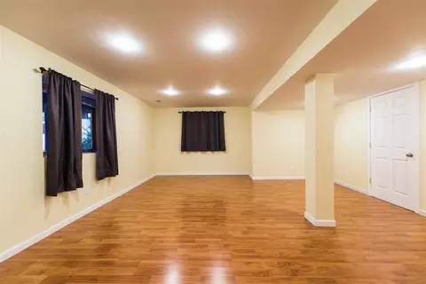 Living - 514 Coventry, Dexter, MI 48130 photo 6 of 6