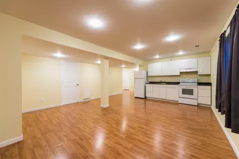 Living - 514 Coventry, Dexter, MI 48130 photo 5 of 6