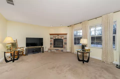 815 7th, Plainwell, MI 49080 photo 4
