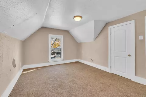 Bedroom - 902 Fleming, Jackson, MI 49202 photo 5 of 10