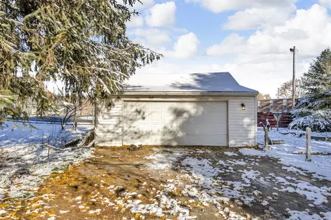 Exterior - 902 Fleming, Jackson, MI 49202 photo 11 of 11