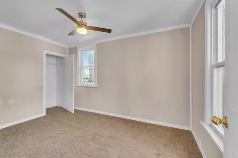 Bedroom - 902 Fleming, Jackson, MI 49202 photo 2 of 10