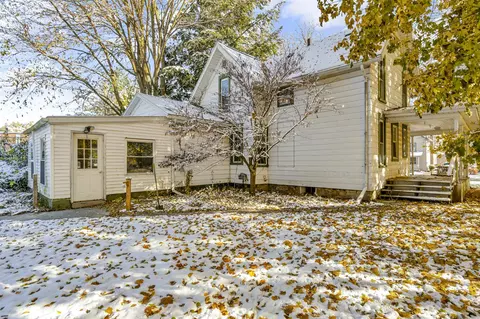 Exterior - 902 Fleming, Jackson, MI 49202 photo 9 of 11