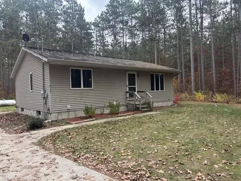 6176 Barberry, Newaygo, MI 49337
