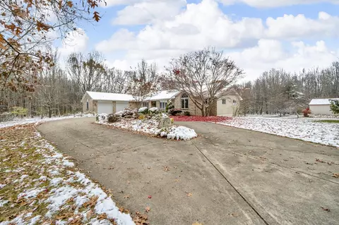 Exterior - 1776 Glasgow, Jackson, MI 49201 photo 10 of 11